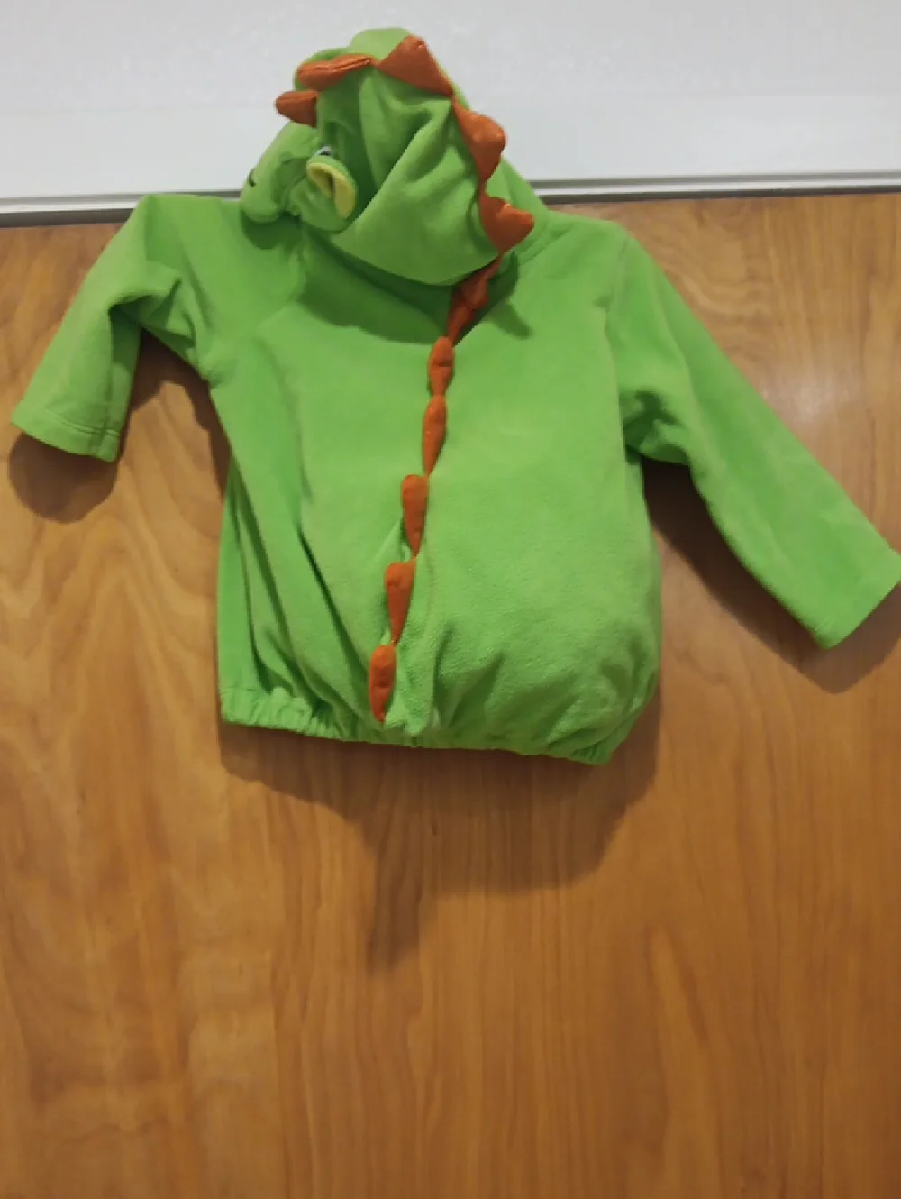 18 Month Size Green Dragon Hooded Costume Set with Yellow Belly - Picture 3 of 3